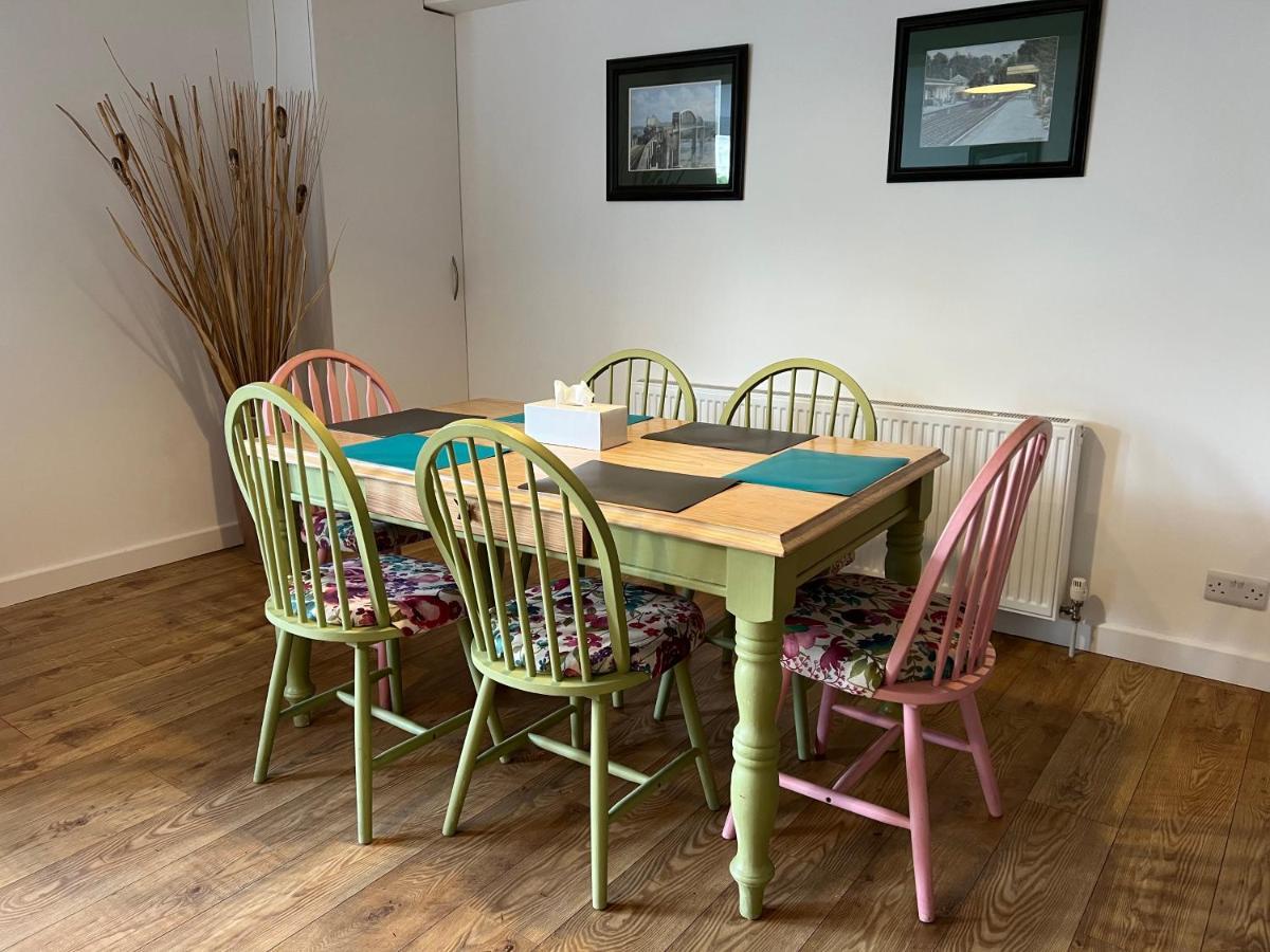 Beautiful Apartment,No 1, With Parking Ilfracombe Luaran gambar