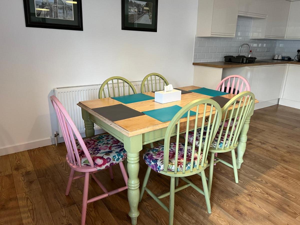 Beautiful Apartment,No 1, With Parking Ilfracombe Luaran gambar